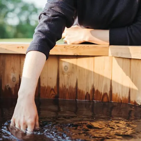 La De La Ferme Du Ry Роскошный шатер Sorinnes